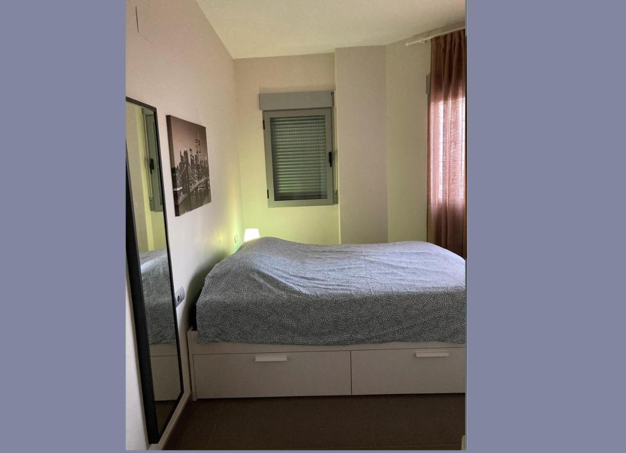 Stunning 2-Bed Apartment In Пего Экстерьер фото